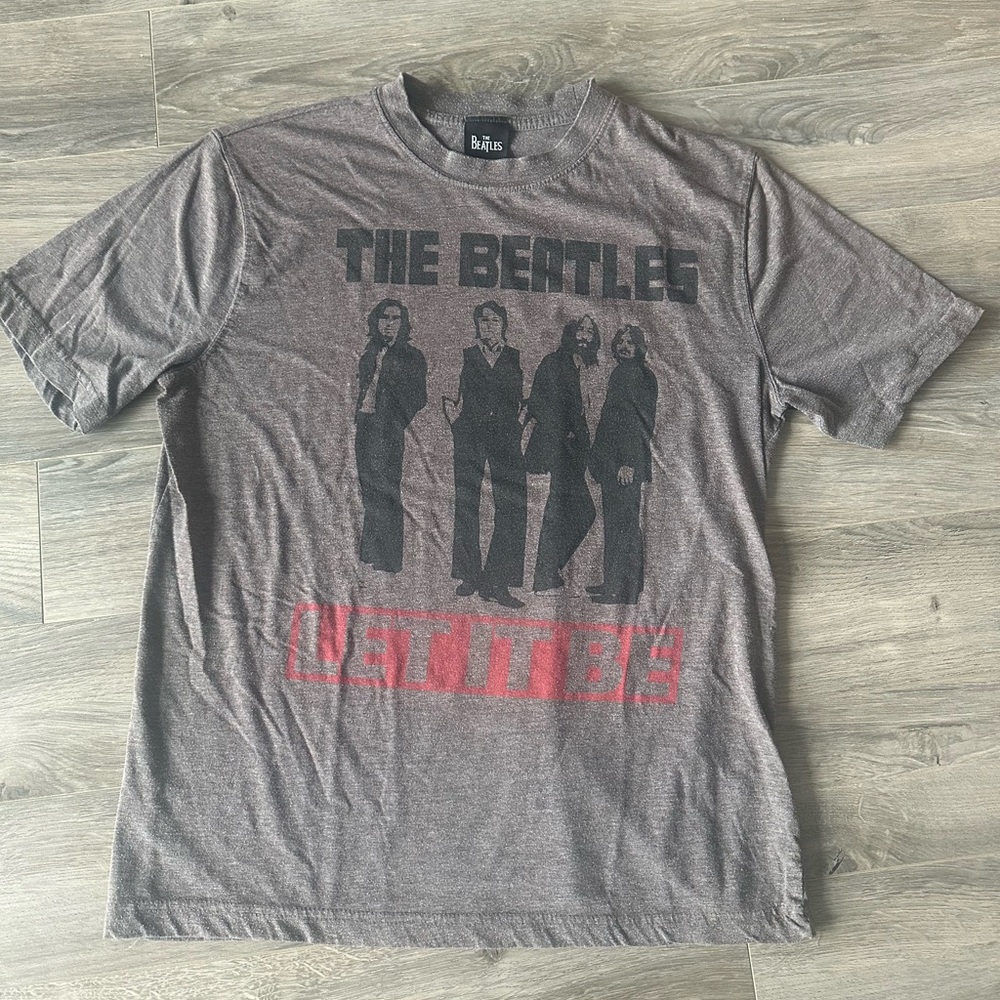 2009 The Beatles Gray Graphic T-Shirt🔥